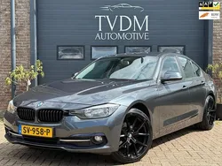 Grijs Gebruikt 2014 BMW 318 Sedan | € 6.950 (Eerlijke prijs)