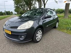 Grijs Gebruikt 2008 Renault Clio II Hatchback | € 1.350 (Goede deal)