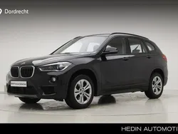 Zwart, metallic lak Gebruikt 2017 BMW X1 Executive SUV | € 27.895 (Eerlijke prijs)