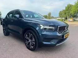 Grijs, metallic lak Gebruikt 2022 Volvo XC40 Inscription SUV | € 25.900 (Super prijs)