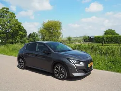 Grijs Gebruikt 2021 Peugeot 208 GT Hatchback | € 23.450 (Iets duurder)