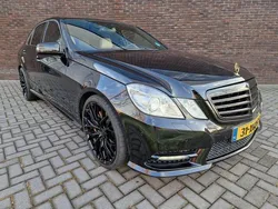 Zwart Gebruikt 2012 Mercedes E350 AMG Sedan | € 18.295 (Eerlijke prijs)