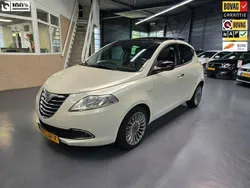Wit Gebruikt 2011 Lancia Ypsilon Platinum Hatchback | € 5.995 (Iets duurder)