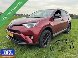 Rood Gebruikt 2018 Toyota RAV4 Edition SUV | € 23.499 (Eerlijke prijs)