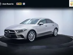 Grijs Gebruikt 2020 Mercedes A250 Luxury Sedan | € 25.950 (Goede deal)