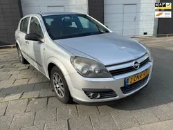 Grijs Gebruikt 2005 Opel Astra Elegance Hatchback | € 975 (Goede deal)