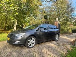 Grijs Gebruikt 2012 Opel Astra Edition Stationwagen | € 5.750 (Iets duurder)
