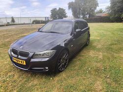 Zwart Gebruikt 2010 BMW 318 Executive Stationwagen | € 8.500 (Duur)
