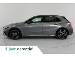 Grijs Gebruikt 2023 Mercedes A250 AMG line Hatchback | € 32.900 (Goede deal)