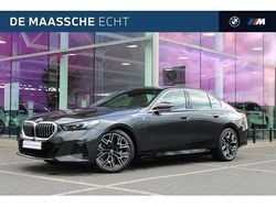 Grijs Gebruikt 2024 BMW 530e M Sport Sedan | € 64.950