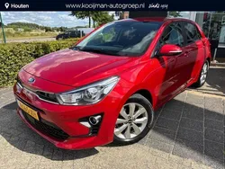 Rood Gebruikt 2022 Kia Rio Start Hatchback | € 18.800 (Eerlijke prijs)