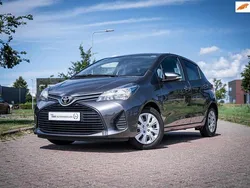 Grijs Gebruikt 2015 Toyota Yaris | € 9.900 (Goede deal)