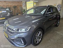 Grijs Gebruikt 2023 VW T-Roc R-line SUV | € 32.995 (Eerlijke prijs)