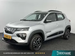 Gris lightning (kqe) (licht zilver) Gebruikt 2024 Dacia Spring Expression Hatchback | € 16.800 (Iets duurder)