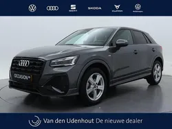 Grijs, metallic lak Gebruikt 2024 Audi Q2 S-Line SUV | € 37.690 (Iets duurder)
