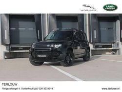 Santorini black (zwart metallic)bruin Gebruikt 2023 Land Rover Defender SUV | € 69.995