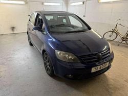 Blauw Gebruikt 2005 VW Golf IV Hatchback | € 2.100 (Eerlijke prijs)