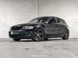 Zwart Gebruikt 2006 BMW 130 Hatchback | € 12.000