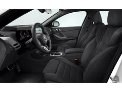 Alpinweiss (grijs metallic) Gebruikt 2024 BMW 120 Comfort Edition Hatchback | € 38.950 (Super prijs)