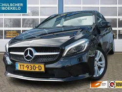 Zwart Gebruikt 2016 Mercedes A180 Ambition Hatchback | € 11.750 (Eerlijke prijs)