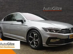 Grijs Gebruikt 2019 VW Passat R-line Sedan | € 25.945 (Iets duurder)