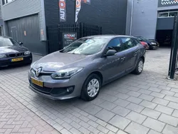 Grijs, metallic lak Gebruikt 2015 Renault Mégane GrandTour Authentique Stationwagen | € 5.999 (Goede deal)