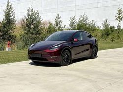 Rood Gebruikt 2024 Tesla Model Y SUV | € 45.250 (Iets duurder)