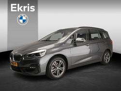 Grijs Gebruikt 2022 BMW 216 Executive Stationwagen | € 18.900 (Eerlijke prijs)