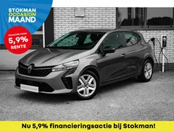 Grijs Gebruikt 2024 Renault Clio V Evolution Hatchback | € 19.900 (Eerlijke prijs)