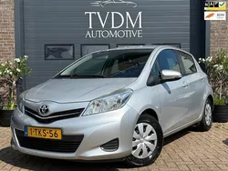 Grijs Gebruikt 2014 Toyota Yaris Hatchback | € 7.495 (Goede deal)