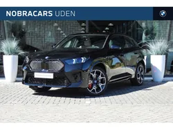 Saphirschwarz Gebruikt 2025 BMW iX2 Executive SUV | € 62.254 (Eerlijke prijs)