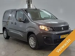Grijs Gebruikt 2021 Peugeot Partner Premium MPV | € 11.900 (Eerlijke prijs)