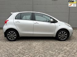 Grijs Gebruikt 2011 Toyota Yaris Eco Hatchback | € 4.450 (Eerlijke prijs)