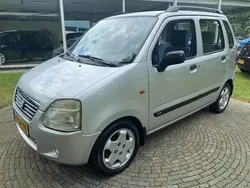 Grijs, metallic lak Gebruikt 2001 Suzuki Wagon R+ GL Stationwagen | € 2.400 (Duur)