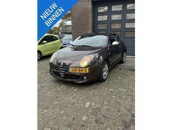 Bruin Gebruikt 2013 Alfa Romeo MiTo Impression Hatchback | € 3.999 (Super prijs)