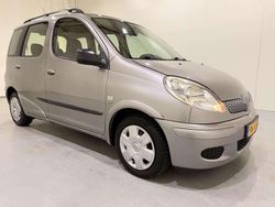 Grijs Gebruikt 2004 Toyota Yaris Terra | € 1.600 (Super prijs)