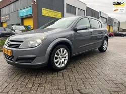 Grijs Gebruikt 2005 Opel Astra Enjoy Hatchback | € 1.000 (Super prijs)