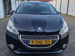 Zwart Gebruikt 2013 Peugeot 208 Allure Hatchback | € 6.250 (Goede deal)