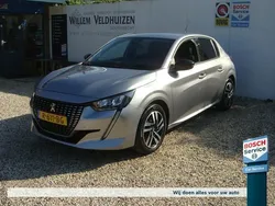 Grijs Gebruikt 2022 Peugeot 208 Allure Hatchback | € 13.980 (Goede deal)