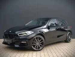 Zwart Gebruikt 2020 BMW 118 Executive Hatchback | € 22.740 (Eerlijke prijs)