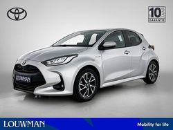 Grijs metallic Gebruikt 2021 Toyota Yaris Business Edition Hatchback | € 21.495 (Eerlijke prijs)