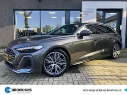 Grijs Gebruikt 2024 Audi A5 S-Line Coupé | € 59.950