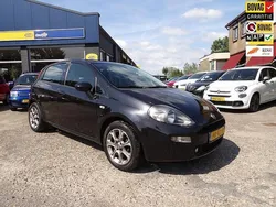 Zwart Gebruikt 2015 Fiat Punto Evo Lounge Hatchback | € 4.950 (Eerlijke prijs)