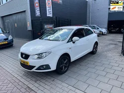 Wit Gebruikt 2009 Seat Ibiza Reference Hatchback | € 1.999 (Eerlijke prijs)