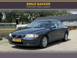 Blauw, metallic lak Gebruikt 2005 Volvo S60 Sedan | € 1.950 (Super prijs)