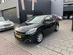 Zwart Gebruikt 2015 Peugeot 208 Active Hatchback | € 4.999 (Goede deal)