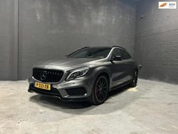 Grijs Gebruikt 2017 Mercedes GLA45 AMG Premium SUV | € 25.950 (Eerlijke prijs)