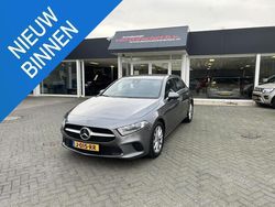 Grijs Gebruikt 2019 Mercedes A220 Premium Hatchback | € 22.695 (Goede deal)