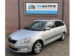 Grijs (metallic) Gebruikt 2014 Skoda Fabia Stationwagen | € 4.699 (Eerlijke prijs)