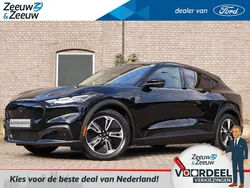 Shadow black Nieuw 2024 Ford Mustang Mach-E SUV | € 49.170 (Eerlijke prijs)